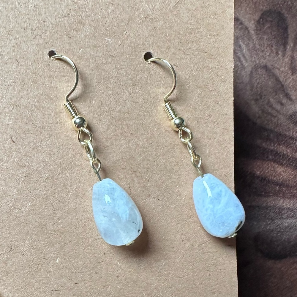 Rainbow moonstone earrings dangle gold tone color gemstone - Picture 3 of 5
